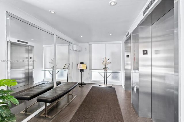 4 of 27 - 20500 W Country Club Drive #405, Aventura, FL