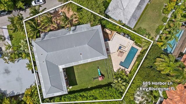 2 of 46 - 685 Harbor Lane, Key Biscayne, FL