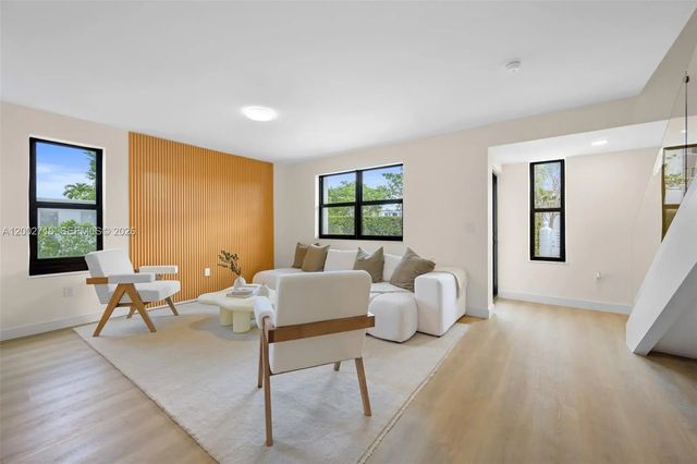 2 of 24 - 7996 Crespi Boulevard, Miami Beach, FL