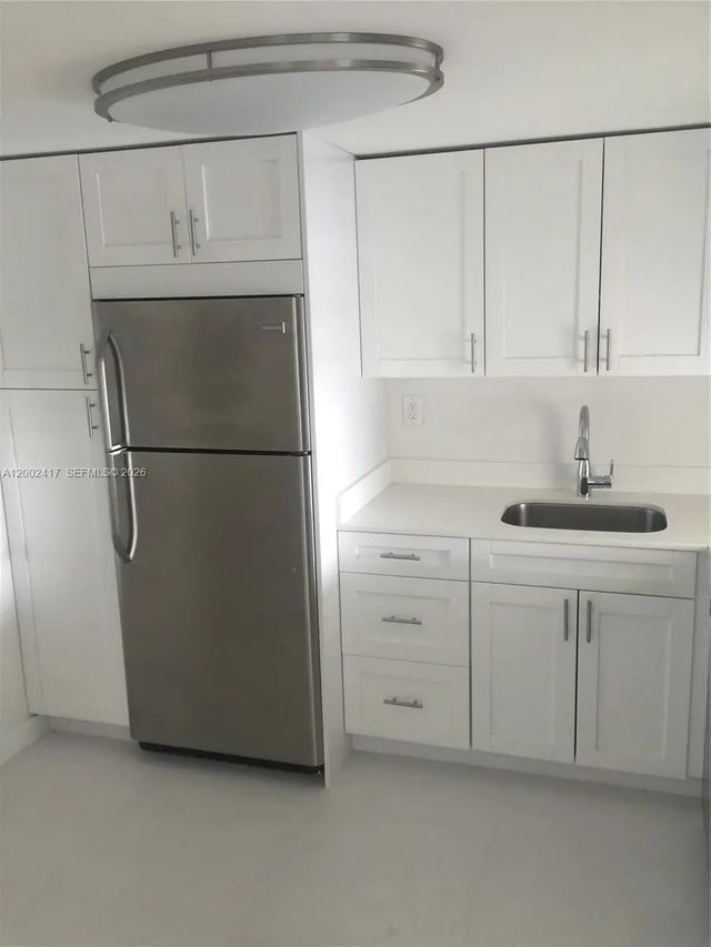 4 of 13 - 6900 Bay Drive #5a, Miami Beach, FL