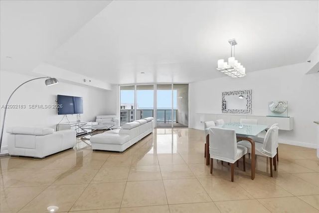 5 of 43 - 17201 Collins Avenue #1107, Sunny Isles Beach, FL