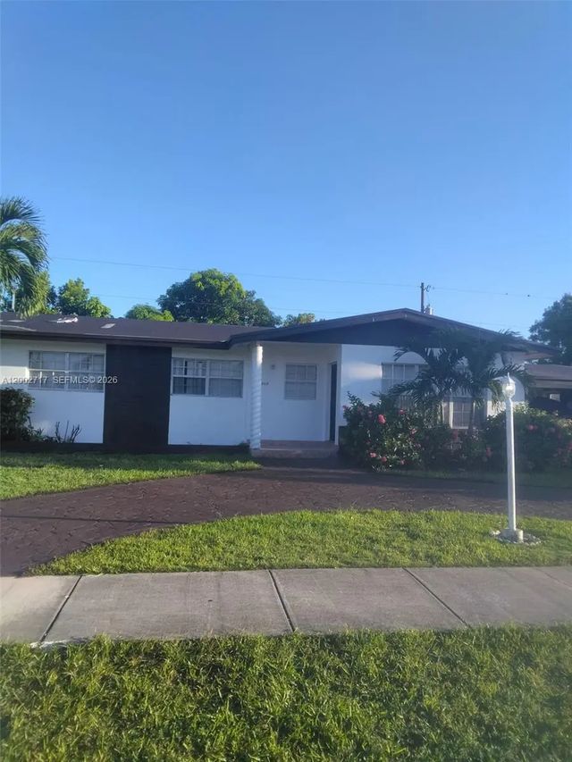 4 of 33 - 11960 Sw 176th Street, Miami, FL