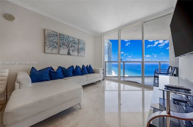 5 of 27 - 16699 Collins Avenue #4006, Sunny Isles Beach, FL