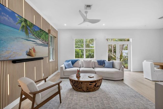 5 of 30 - 130 Water Pointe  Place #7, Jupiter, FL