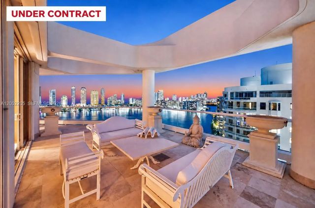 7000 Island Boulevard #ph-02, Aventura