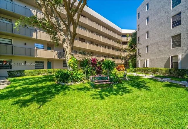 1100 Colony Point Circle #105, Pembroke Pines