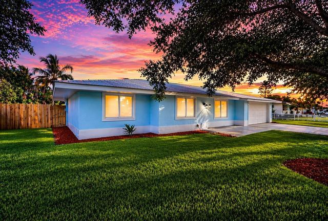 1451 Se Grapeland Avenue, Port St. Lucie