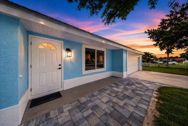 2 of 38 - 1451 Se Grapeland Avenue, Port St. Lucie, FL