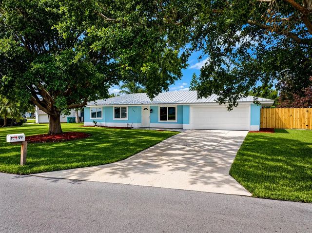 3 of 38 - 1451 Se Grapeland Avenue, Port St. Lucie, FL
