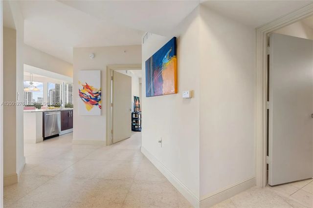 20000 E Country Club Drive #610, Aventura