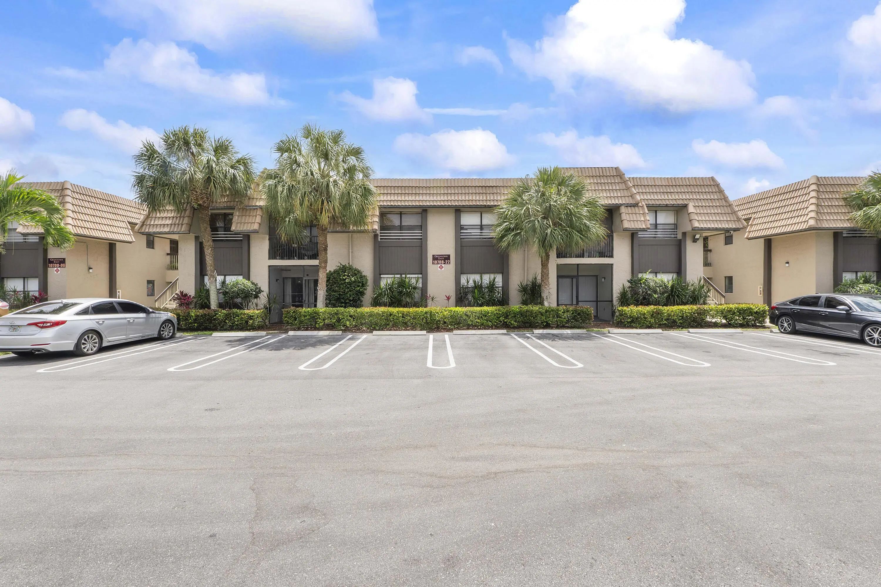 10710 Royal Palm Boulevard #2-2, Coral Springs