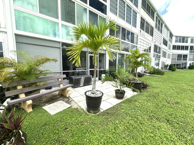 2 of 62 - 1092 Newport S, Deerfield Beach, FL