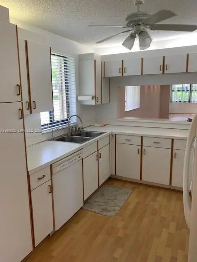 4 of 17 - 10623 W Clairmont Circle #101, Tamarac, FL