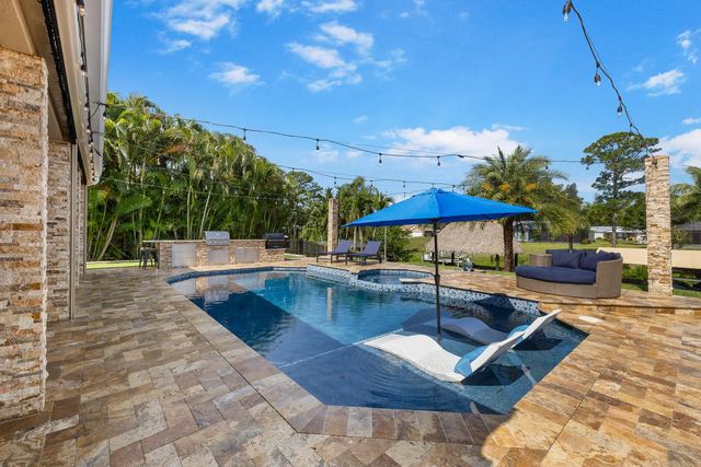 121 Ne Naranja Avenue, Port St. Lucie