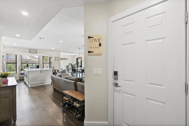 3 of 31 - 1720 Sw Beeker Street, Port St. Lucie, FL