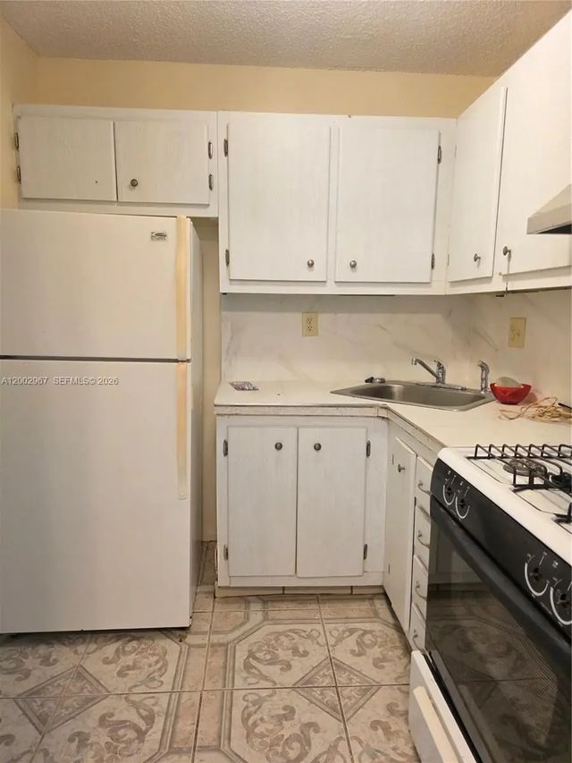4 of 6 - 135 Ne 202nd Terrace #n4, Miami Gardens, FL