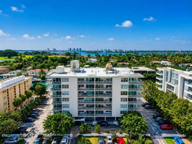 9500 W Bay Harbor Drive #2g, Bay Harbor Islands