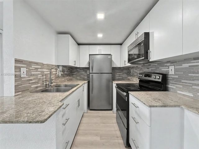 606 W 81st Street #120, Hialeah