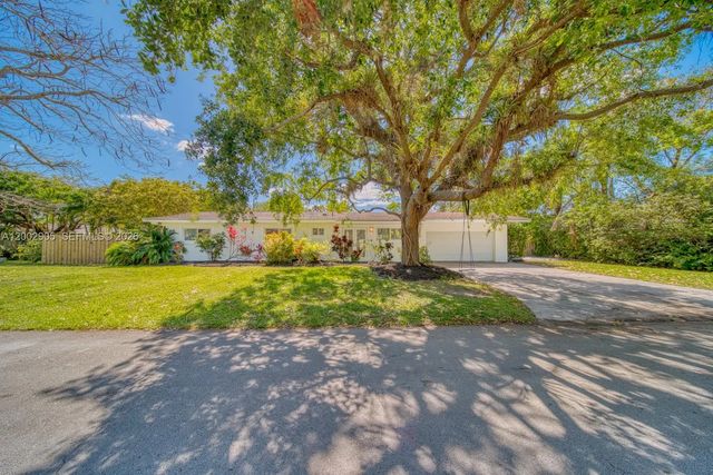 13700 Sw 74th Court, Palmetto Bay