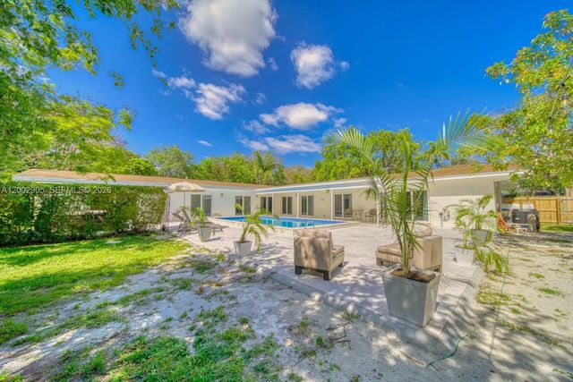 4 of 42 - 13700 Sw 74th Court, Palmetto Bay, FL