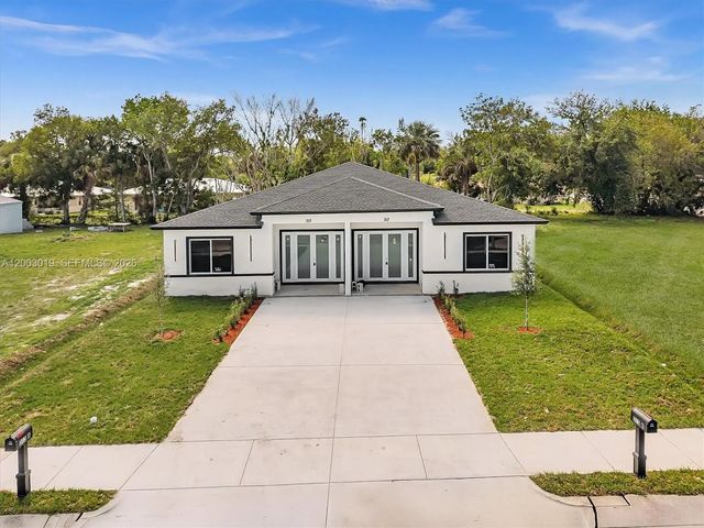 2 of 99 - 313 S 13th Street, Fort Pierce, FL