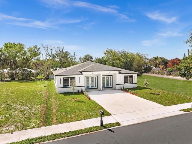 4 of 99 - 313 S 13th Street, Fort Pierce, FL