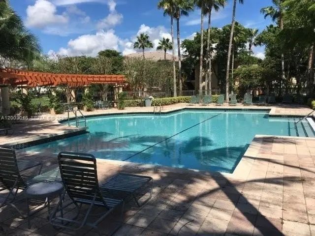 4 of 21 - 4195 N Haverhill Road #307, West Palm Beach, FL