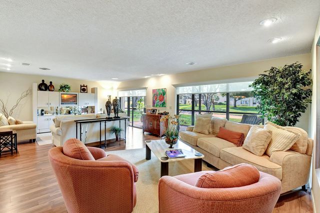 15 Stratford  Drive #a, Boynton Beach