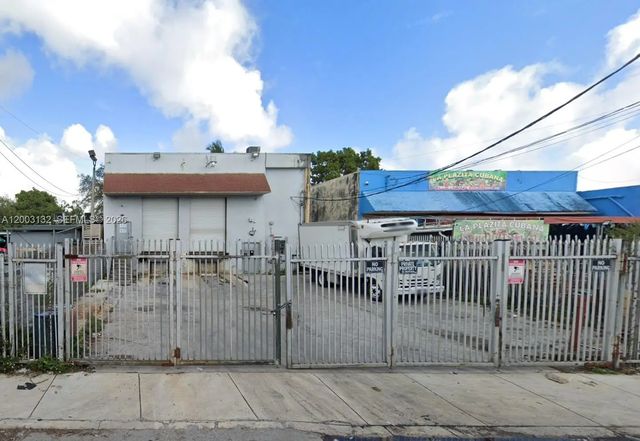 1445 Nw 23rd Street, Miami