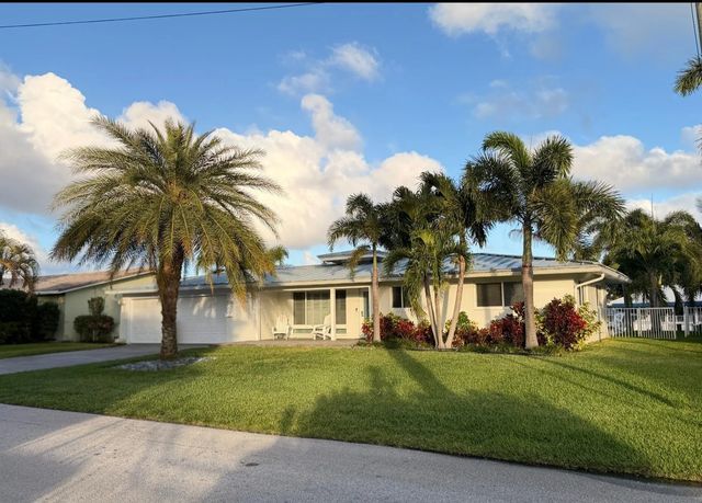 2 of 33 - 3910 Ne 26th Avenue, Lighthouse Point, FL