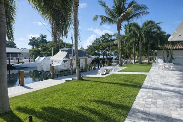4 of 33 - 3910 Ne 26th Avenue, Lighthouse Point, FL