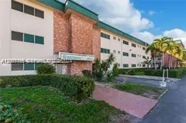 1450 Atlantic Shores Boulevard #201, Hallandale Beach