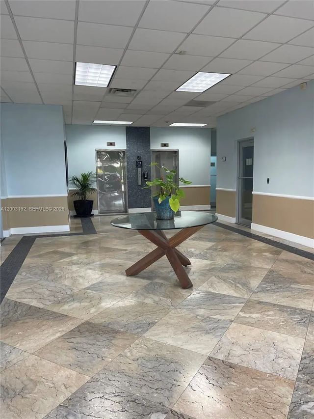 3 of 10 - 717 Ponce De Leon Boulevard #323, Coral Gables, FL