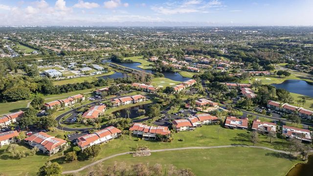 3 of 40 - 21218 Lago Circle #f, Boca Raton, FL