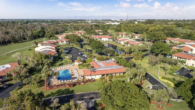 5 of 40 - 21218 Lago Circle #f, Boca Raton, FL