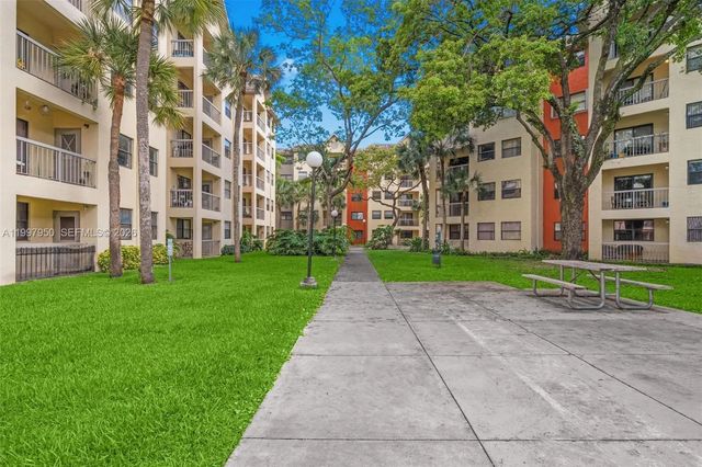 2 of 27 - 8120 Geneva Court #148, Doral, FL