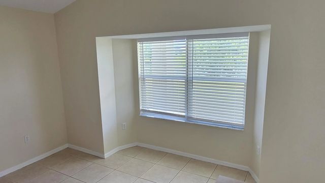 4 of 19 - 538 Sw Indian Key Drive, Port St. Lucie, FL