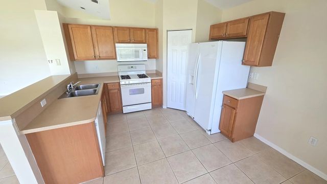 5 of 19 - 538 Sw Indian Key Drive, Port St. Lucie, FL