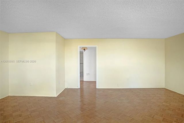 5 of 19 - 2400 Ne 9th Street #603, Fort Lauderdale, FL