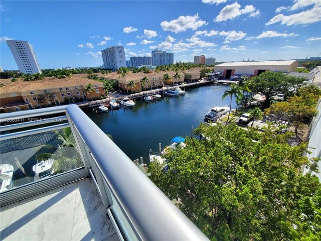 4 of 39 - 2950 Ne 188th Street #401, Aventura, FL