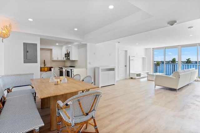 3 of 26 - 1701 S Flagler Drive #505, West Palm Beach, FL