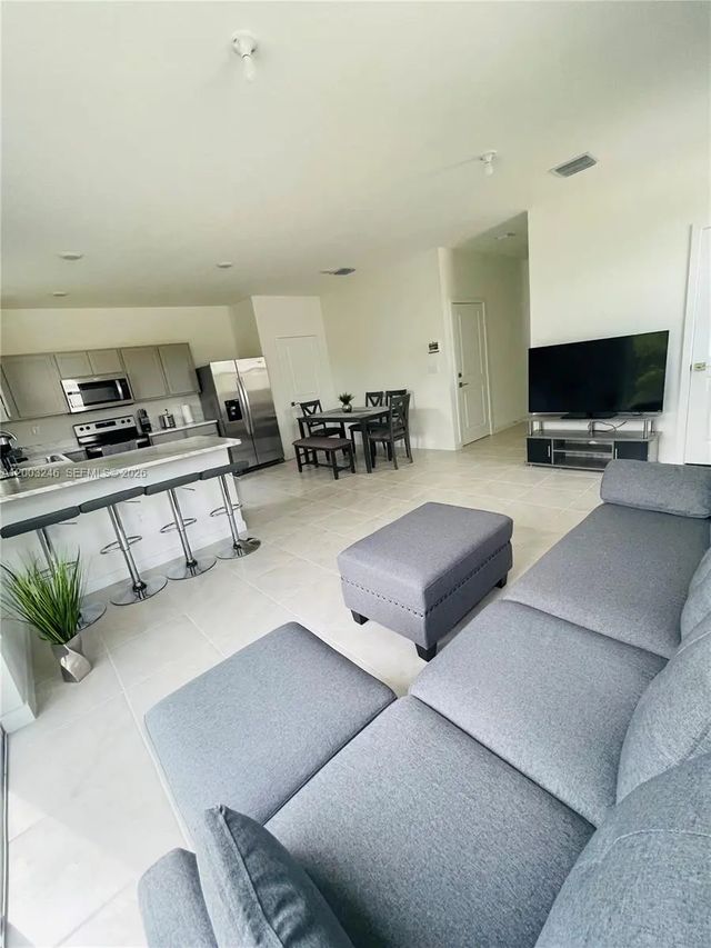 2 of 15 - 916 Se 19th Street #916, Homestead, FL