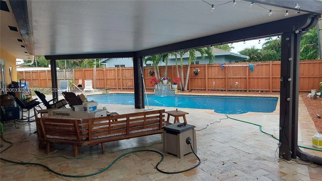 4 of 14 - 31 Ne 27th Drive, Wilton Manors, FL