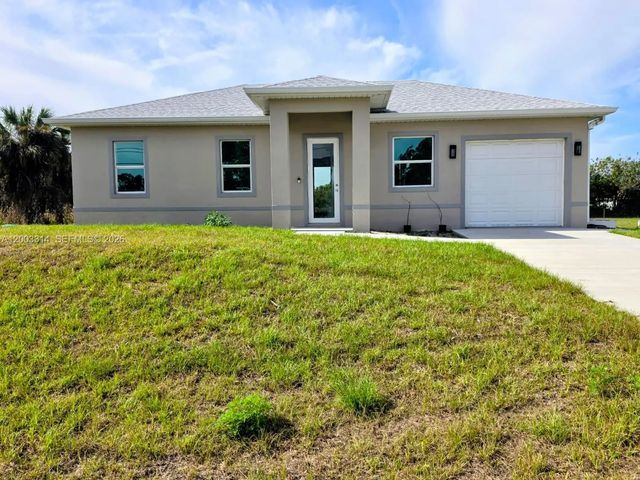 402 Harrison Drive, Lehigh Acres