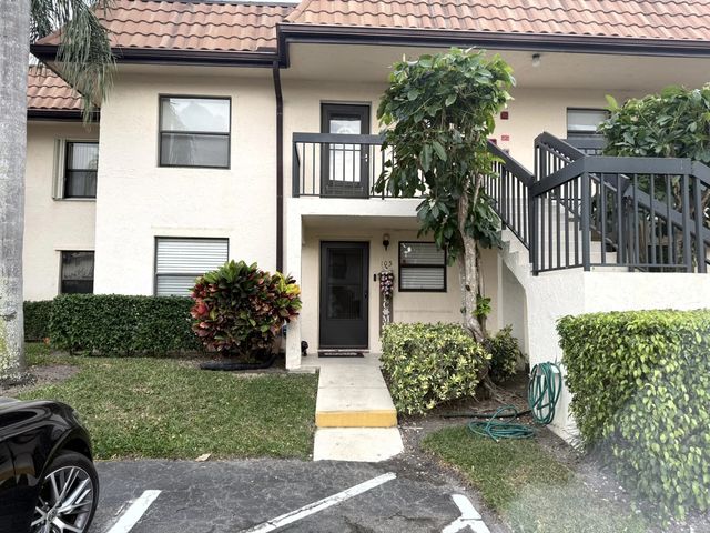 7190 Golf Colony Court #105, Lake Worth