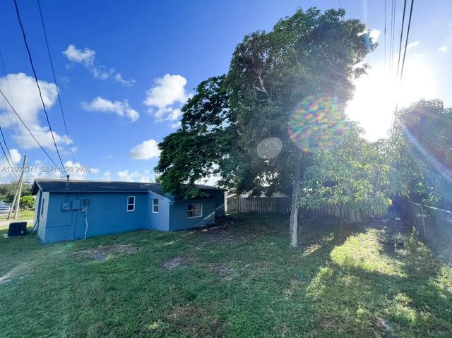 3 of 18 - 3461 Nw 17th Street, Lauderhill, FL