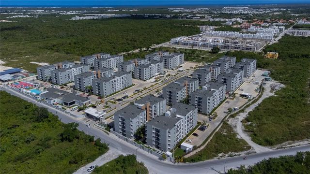 10 C. Edgar Allan Poe Punta Cana 23000 Dom Rep #502, 