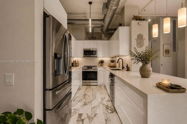 2 of 32 - 3029 Ne 188th Street #721, Aventura, FL