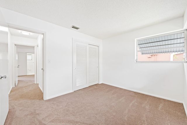 5 of 27 - 4524 Nw 43rd Avenue, Tamarac, FL