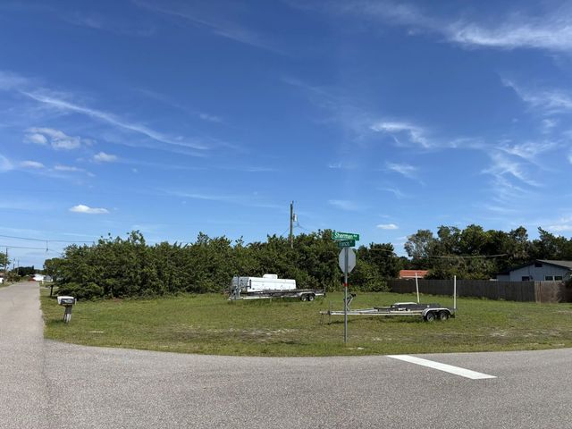 153 Sherman Avenue Ne, Port Charlotte